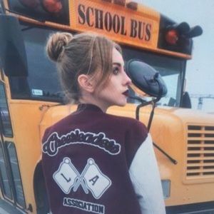 Meet your Posher, Maxine